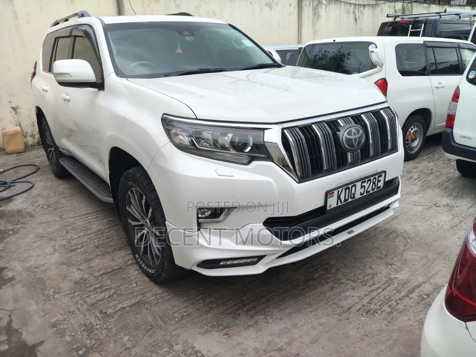 Toyota Land Cruiser Prado 2.8 2018 White