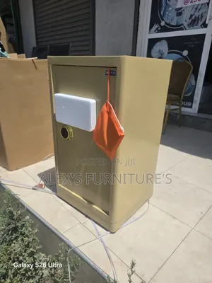 SIMPLE Toyouse Safe Box