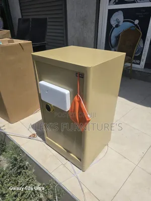 SIMPLE Toyouse Safe Box