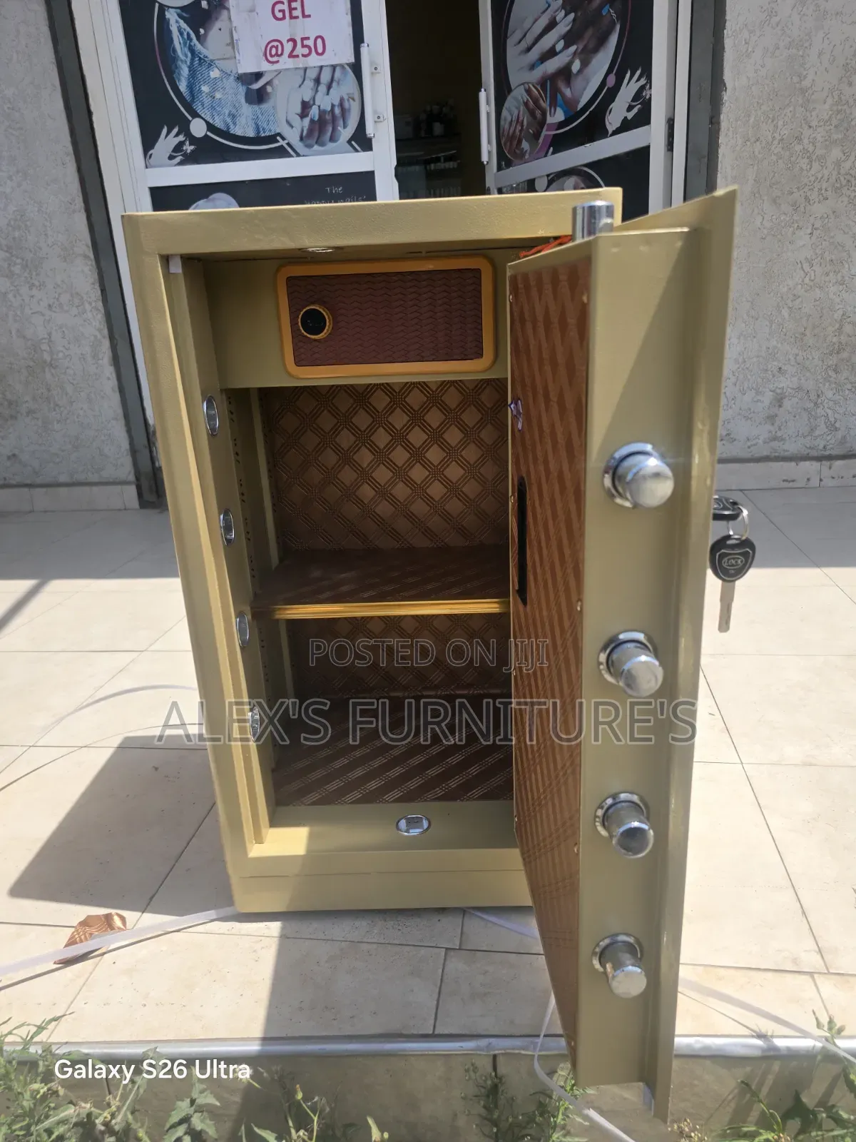 SIMPLE Toyouse Safe Box