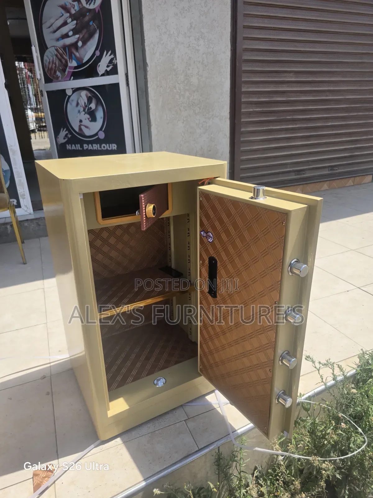 SIMPLE Toyouse Safe Box