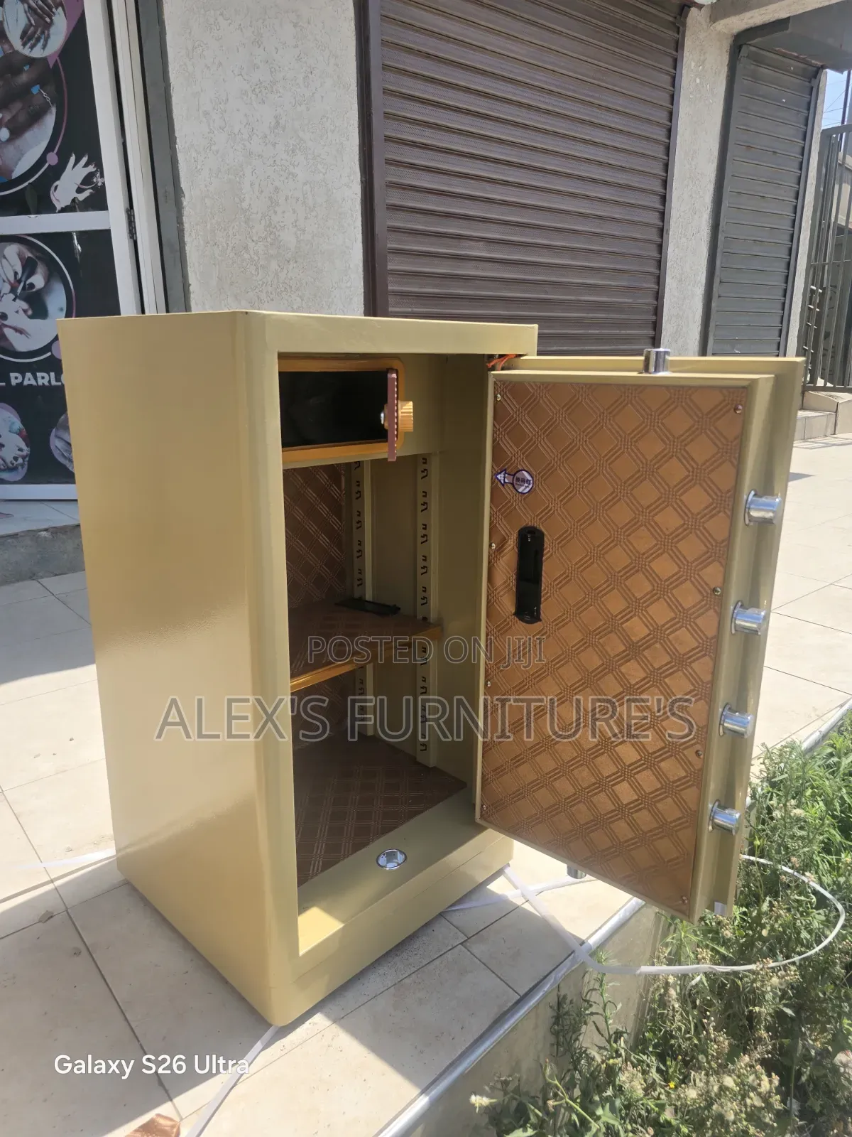 SIMPLE Toyouse Safe Box