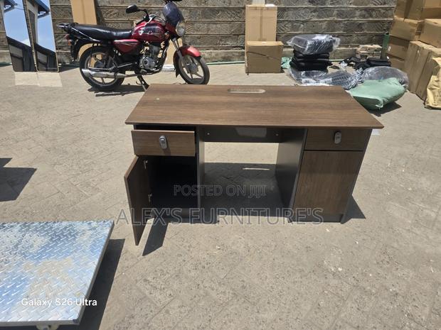 2.2 Imported Office Desk - thumbnail 7