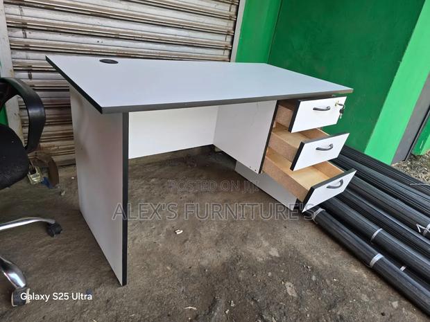 Tested and Proven Desk - thumbnail 5