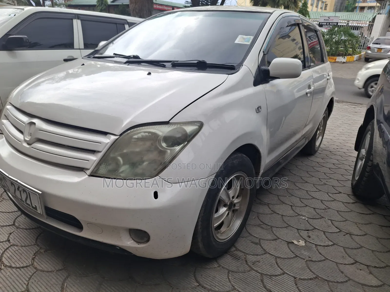 Toyota IST 2005 White