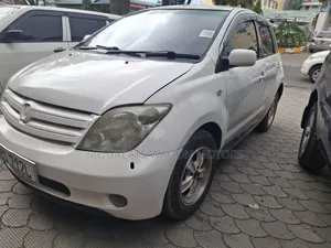 Toyota IST 2005 White