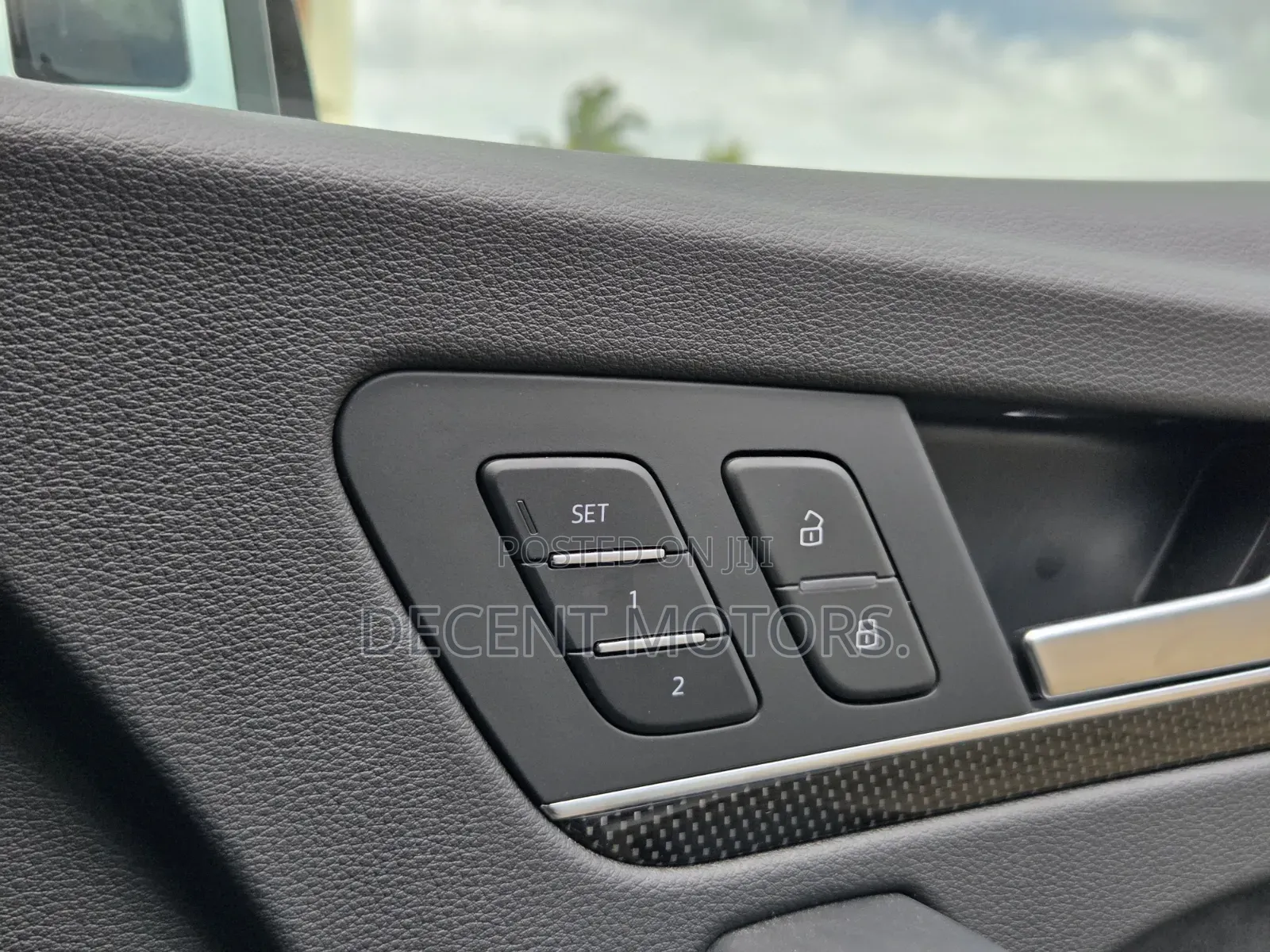 Audi SQ5 2022 White
