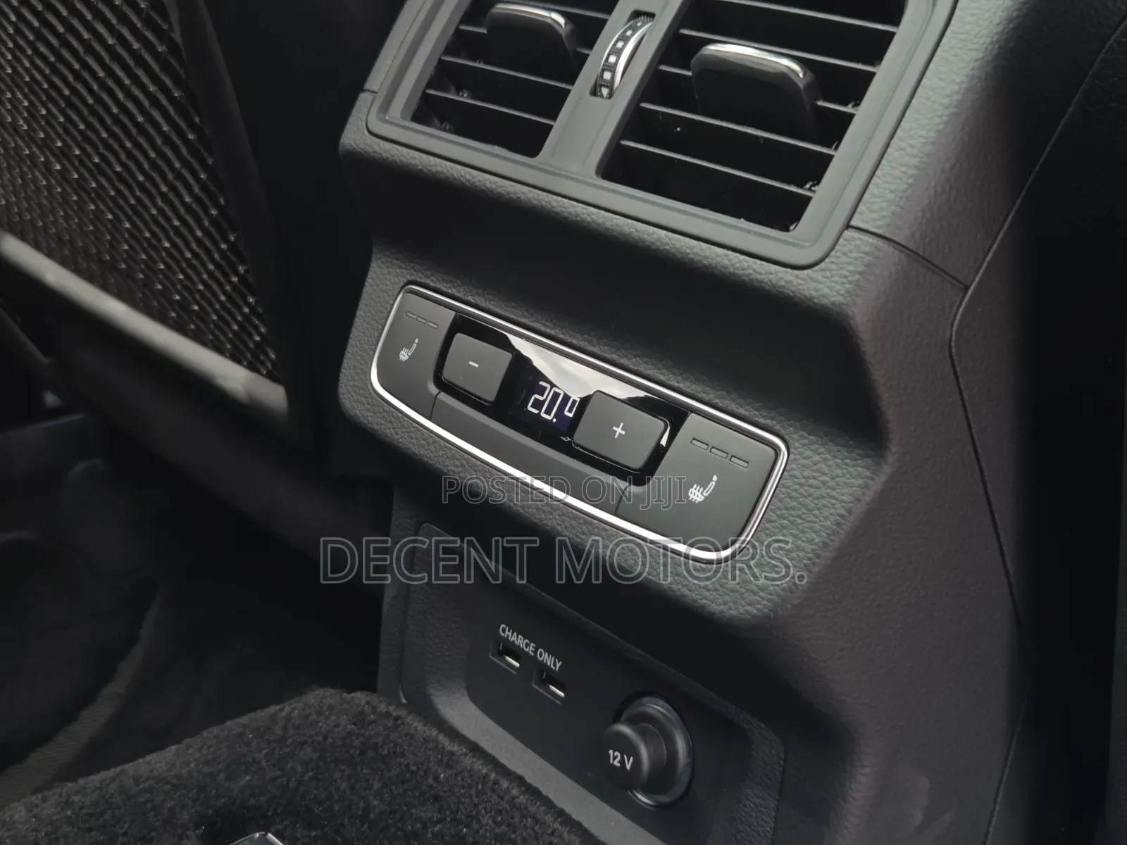 Audi SQ5 2022 White