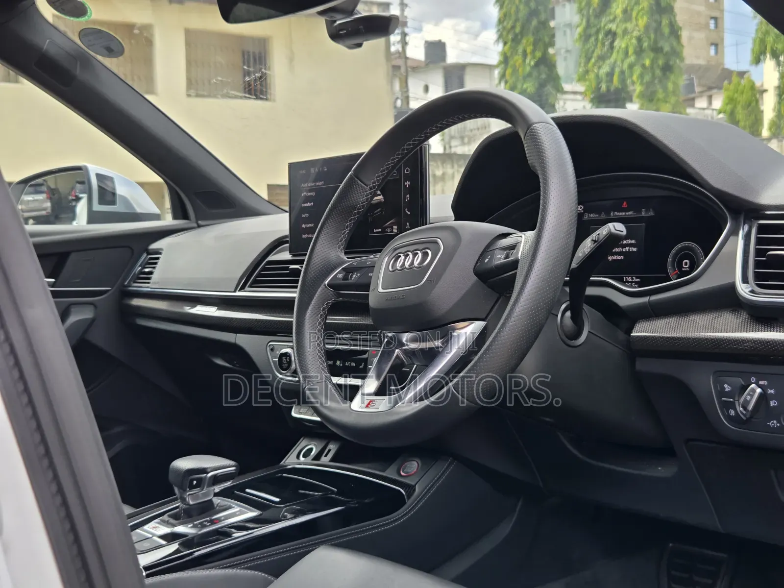 Audi SQ5 2022 White