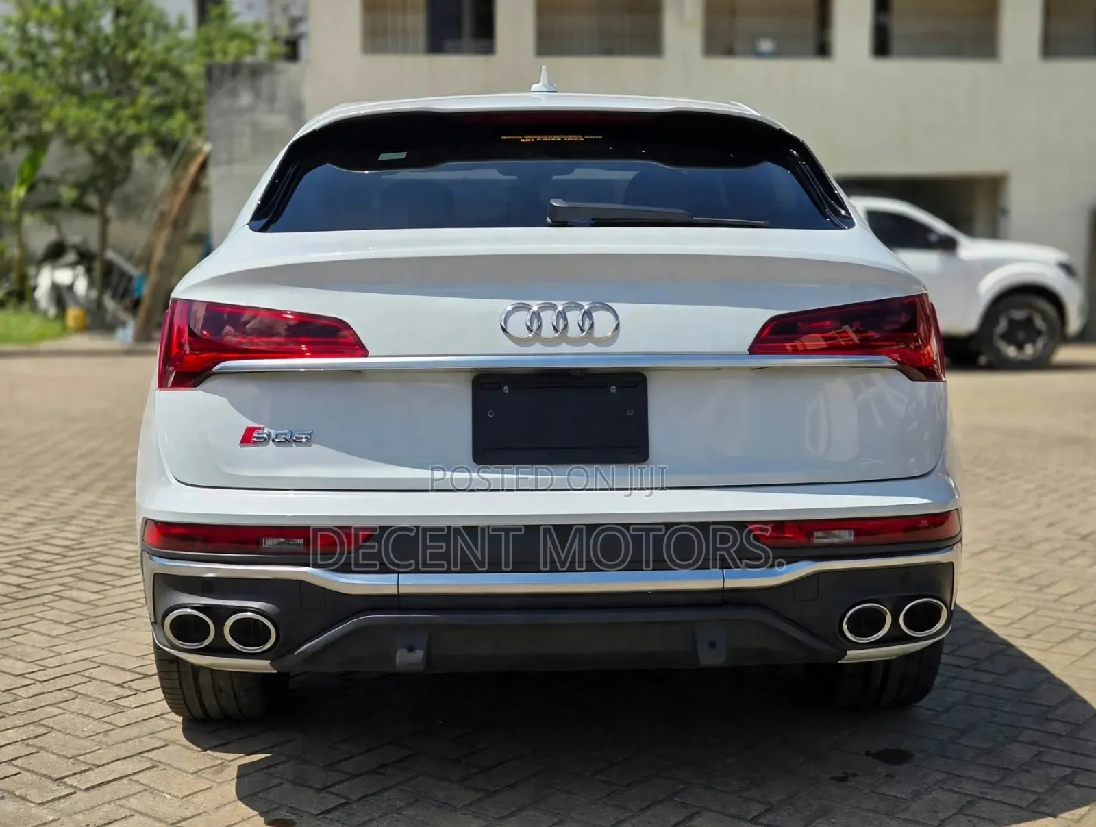 Audi SQ5 2022 White