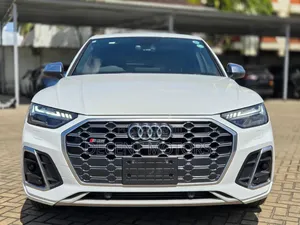 Audi SQ5 2022 White