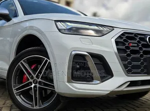 Audi SQ5 2022 White