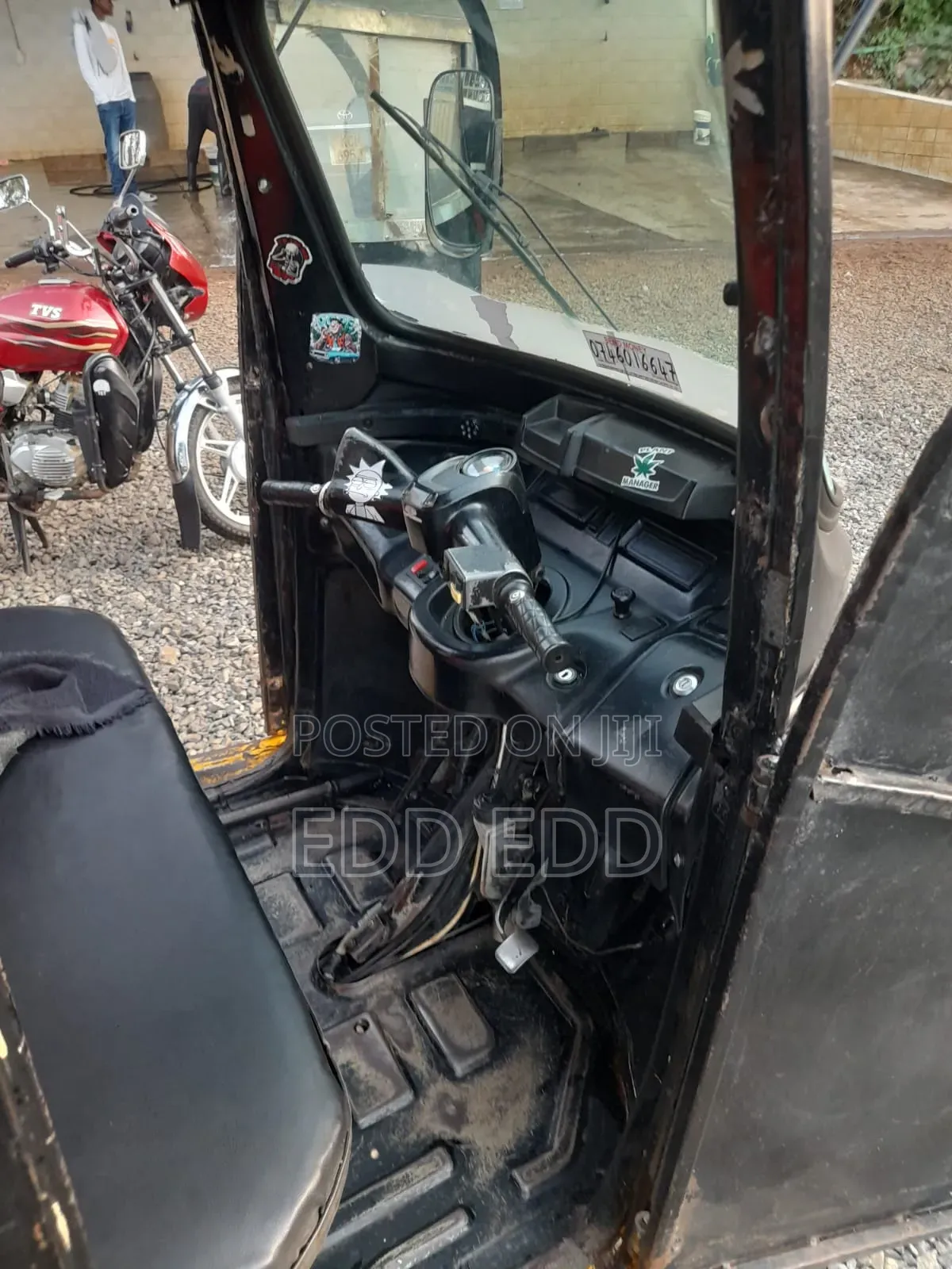 TVS King Cargo 2017 Black