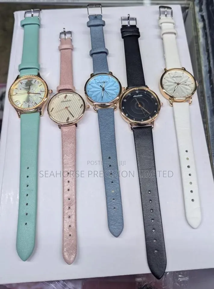 Ladies Fashion Watches – Stylish Elegant