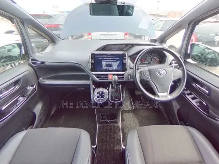 Toyota Noah 2019 Black