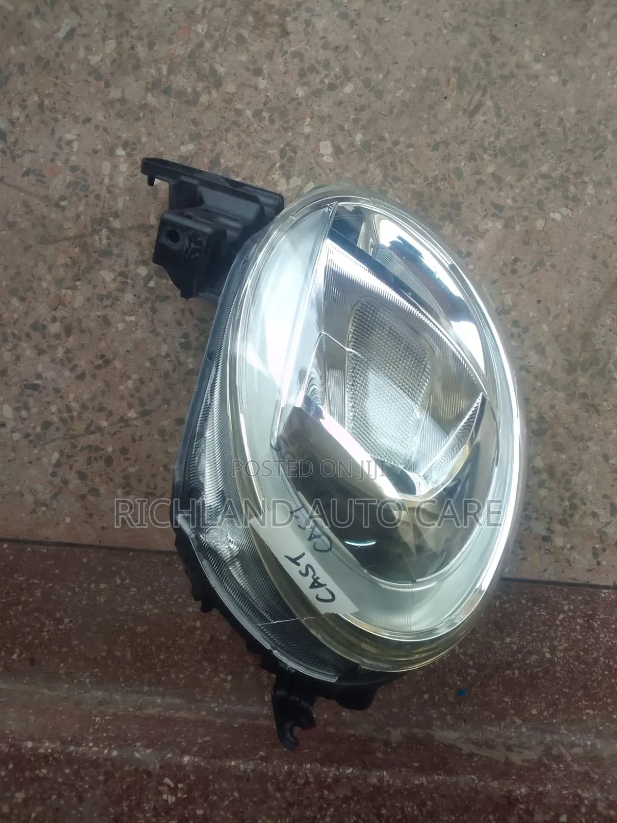 Headlight for Daihatsu Cast