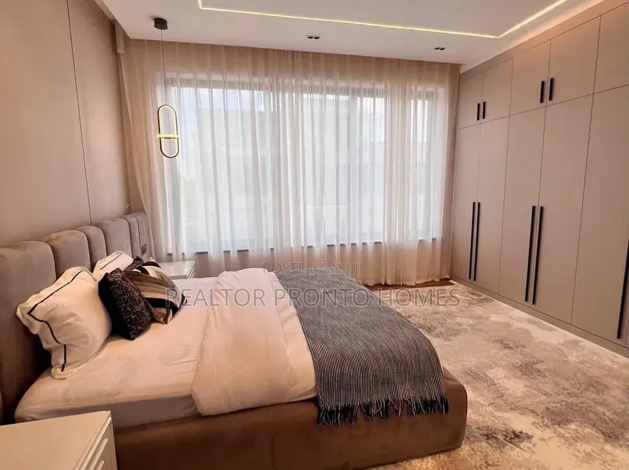 5bdrm Villa in Kiambu Road, Runda for sale