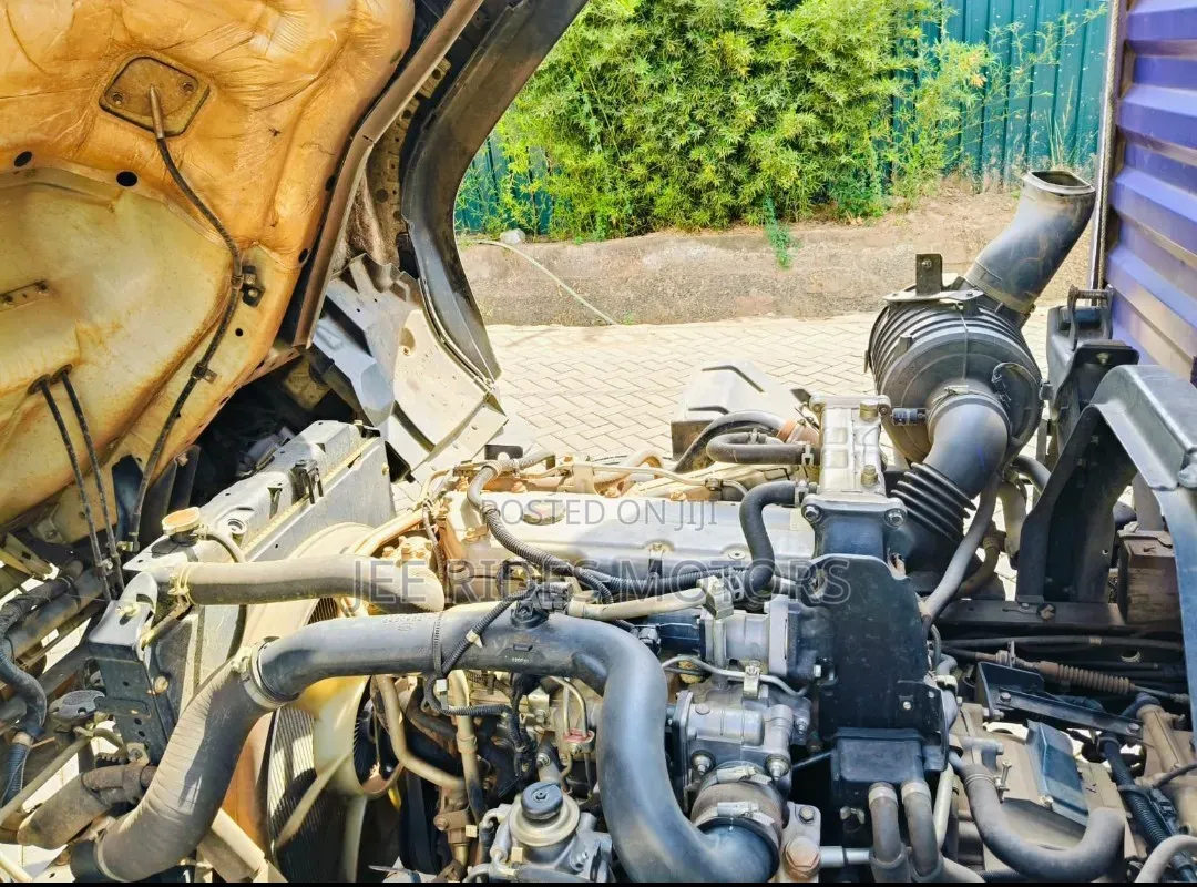 Isuzu FRR SLAY Queen 2023 Model