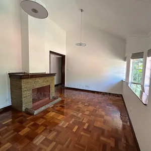 5bdrm Villa in Rosslyn for rent
