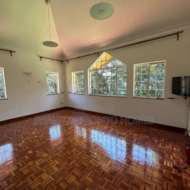 5bdrm Villa in Rosslyn for rent - thumbnail 9
