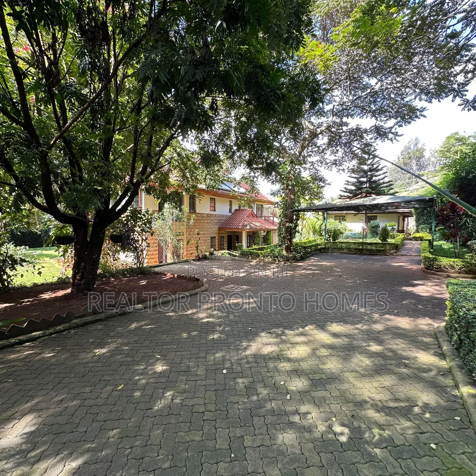 5bdrm Villa in Rosslyn for rent