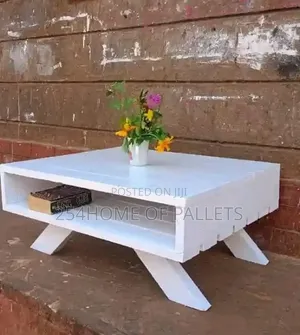 Unique Space Friendly Coffe Table
