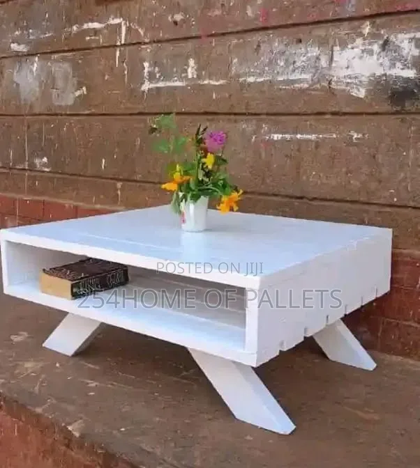 Unique Space Friendly Coffe Table