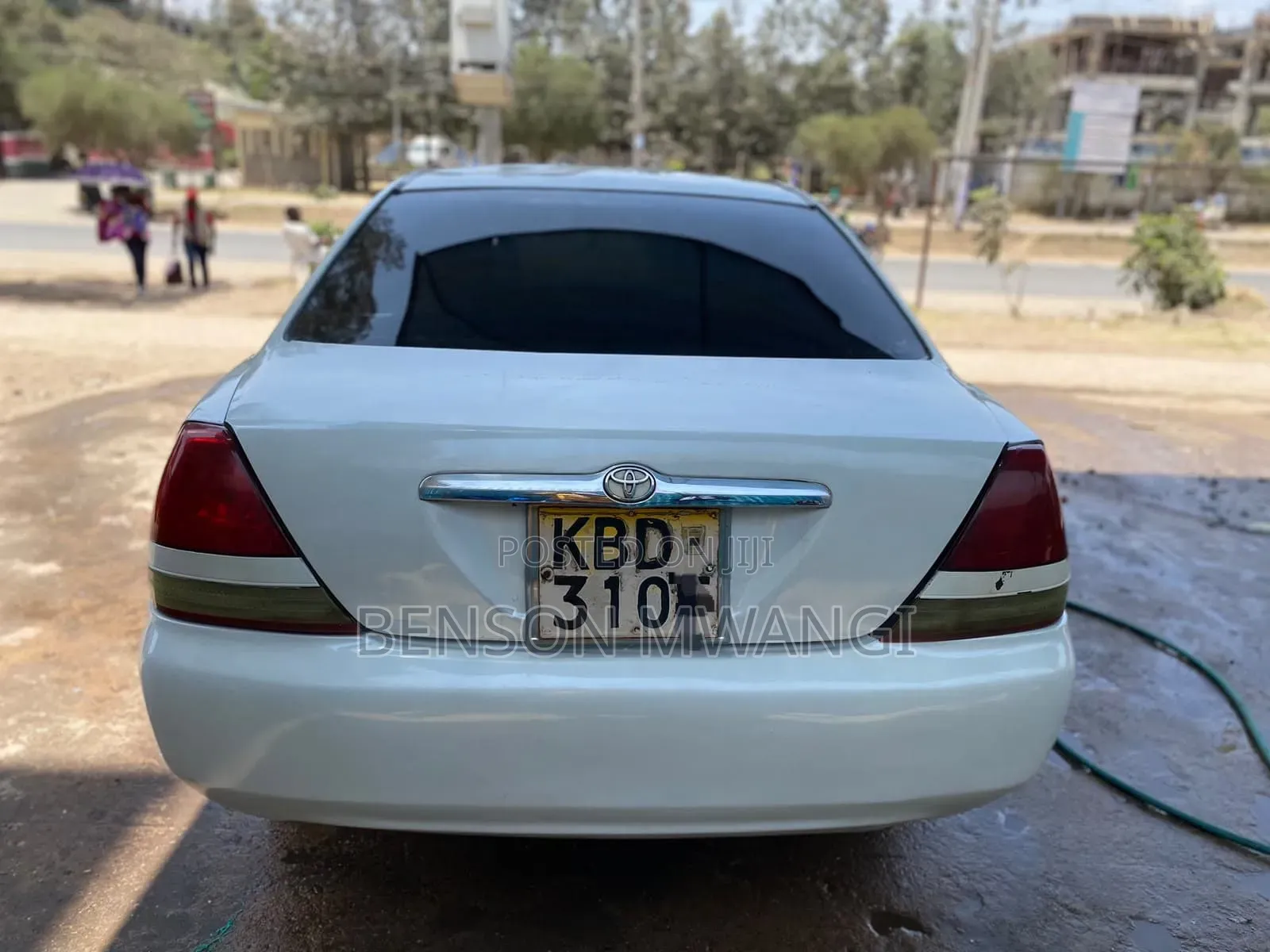 Toyota Mark II 2002 White