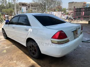 Toyota Mark II 2002 White