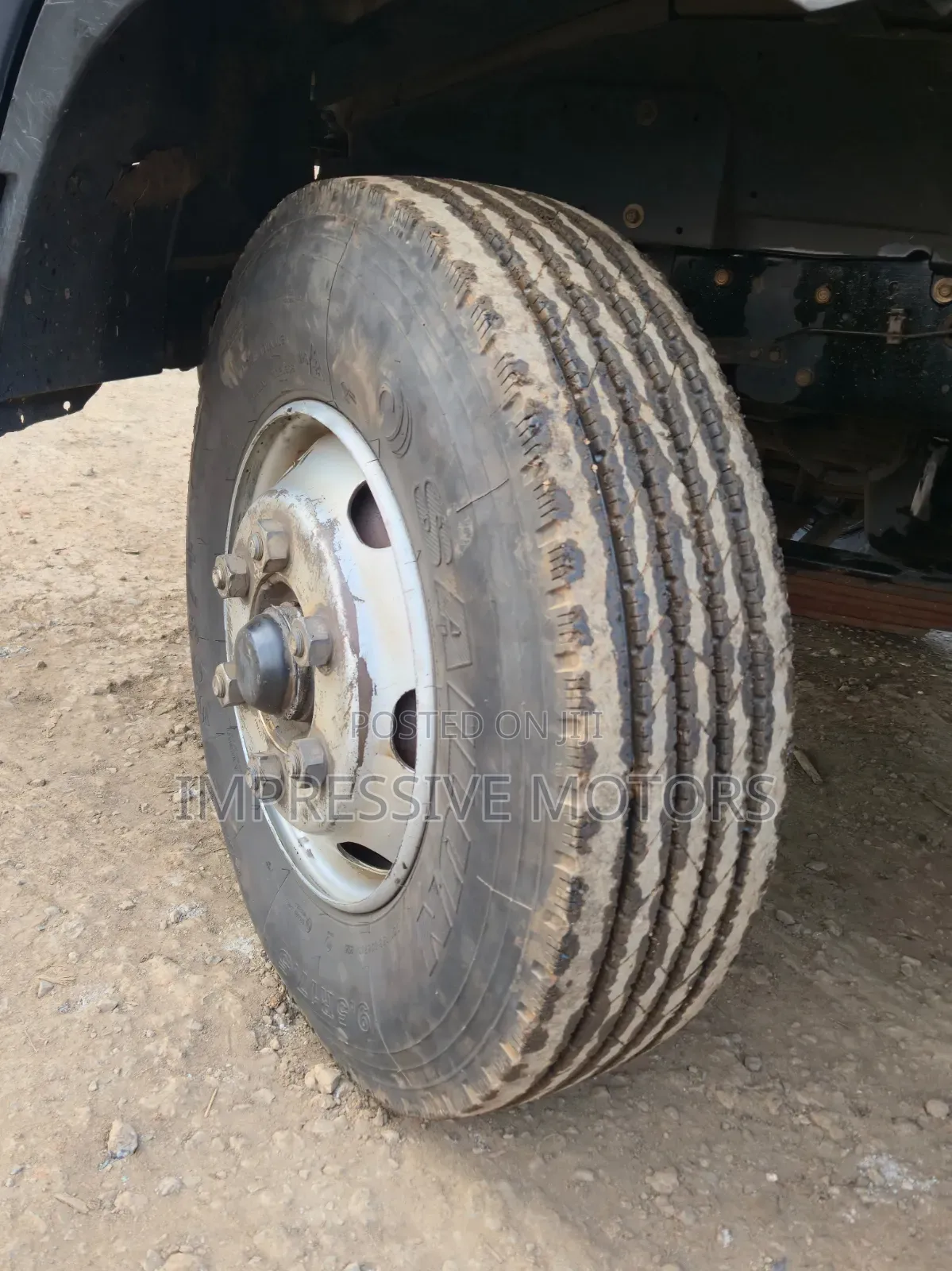 Isuzu FRR90