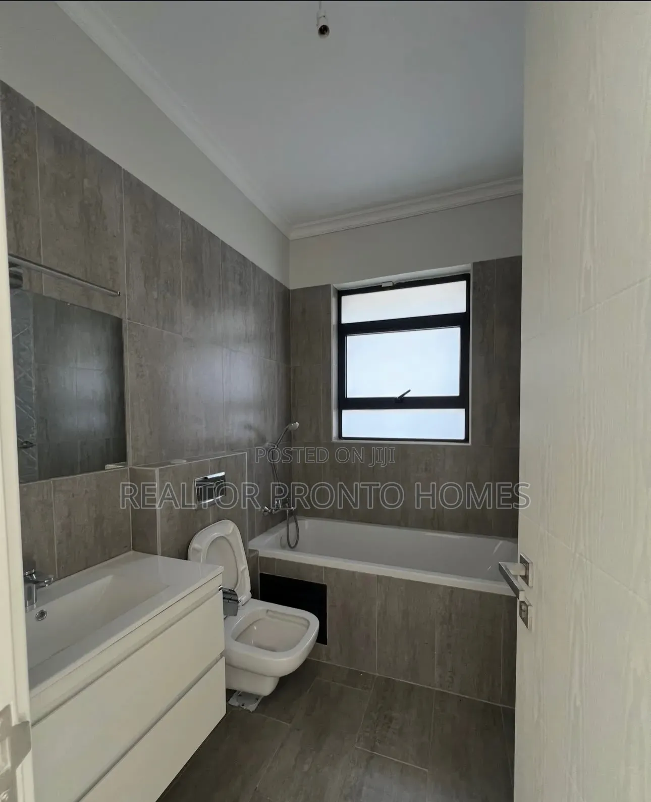 4bdrm Villa in Kiambu Road, Runda for sale