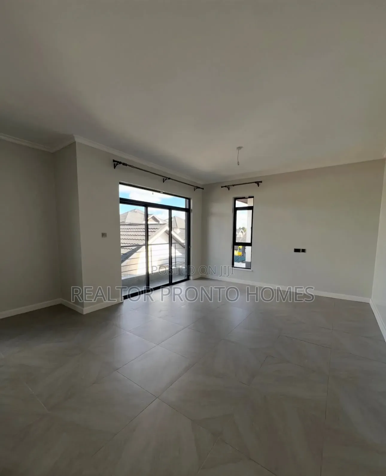 4bdrm Villa in Kiambu Road, Runda for sale