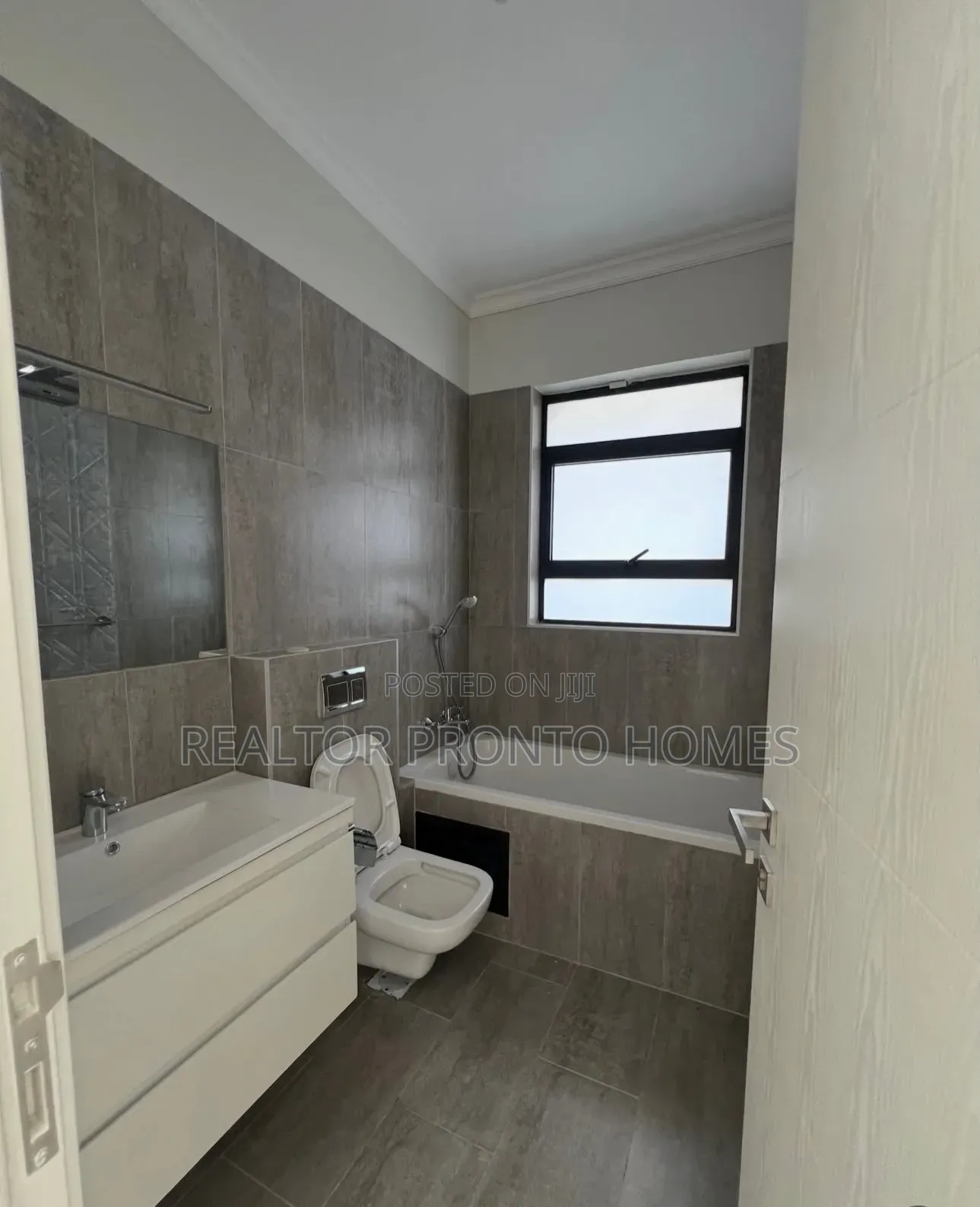 4bdrm Villa in Kiambu Road, Runda for sale