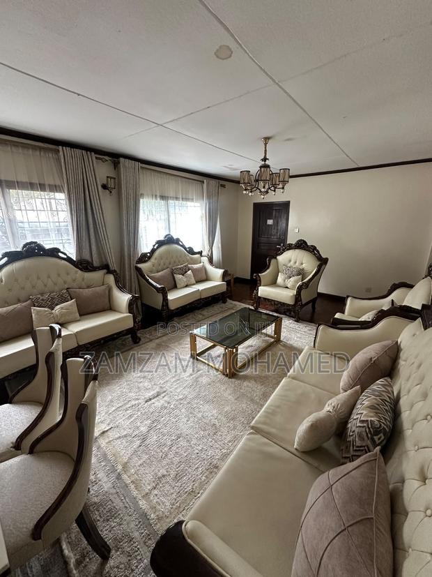 Spacious Sofa Set - thumbnail 2