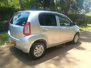 Toyota Passo 2015 Silver