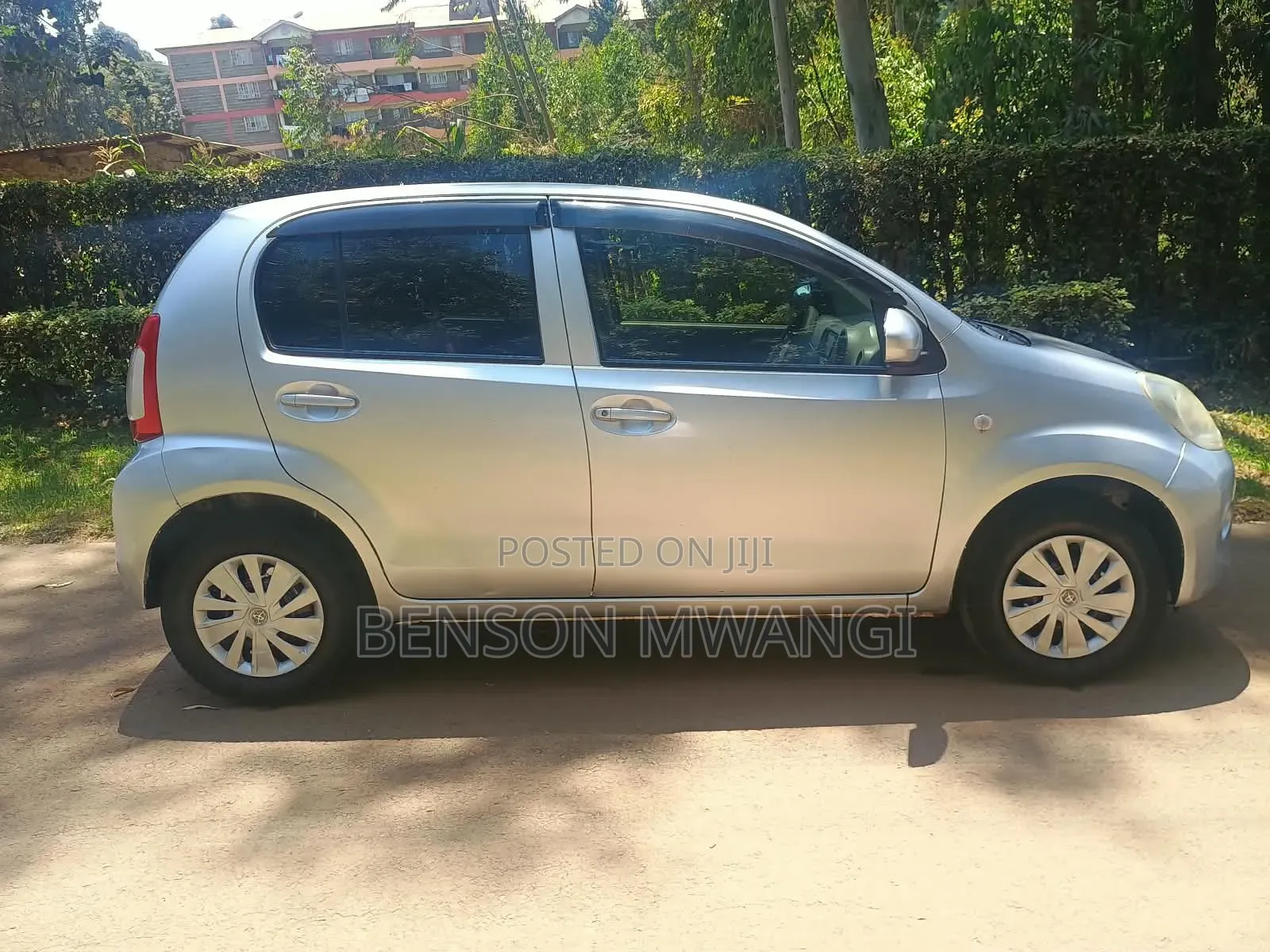 Toyota Passo 2015 Silver
