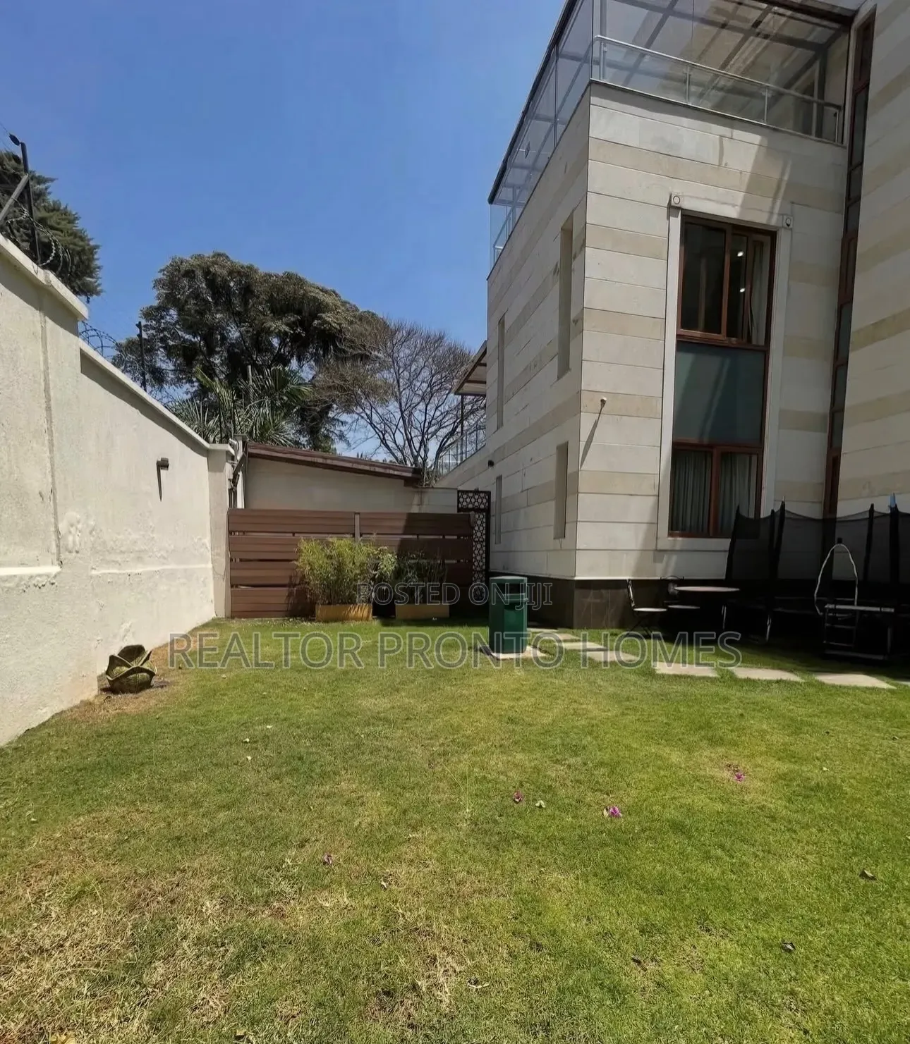 Furnished 6bdrm Villa in Lavington, Muthangari for rent