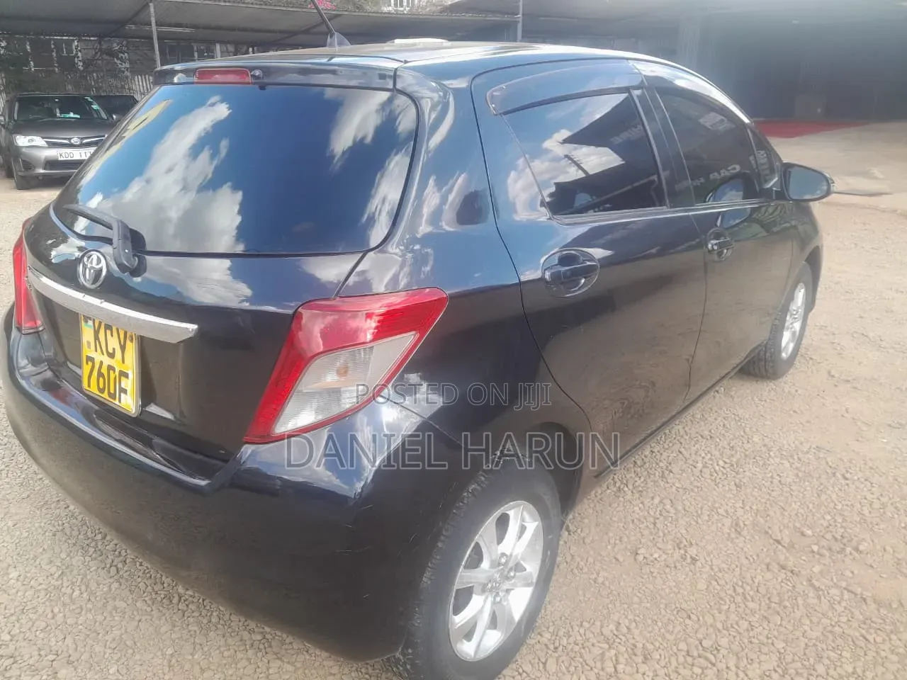 Toyota Vitz 2013 Black