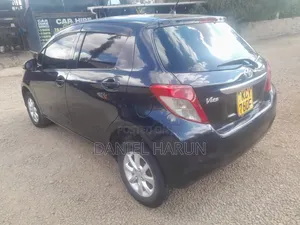 Toyota Vitz 2013 Black