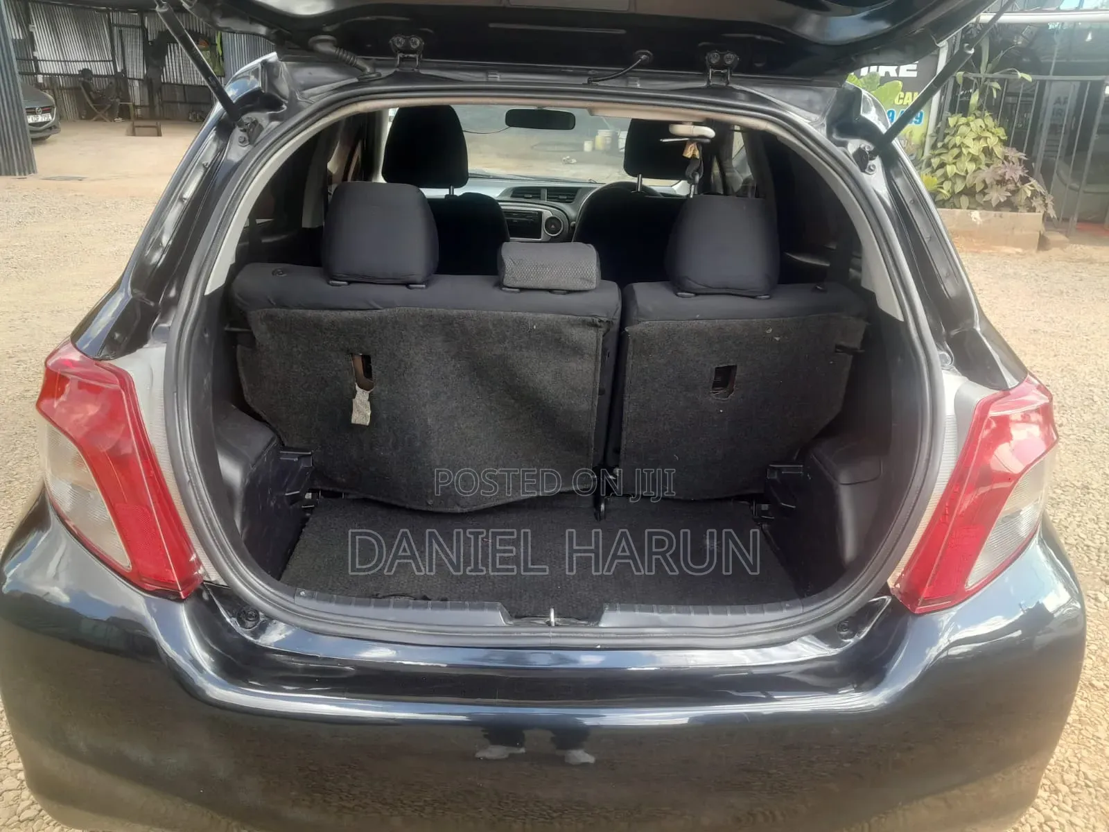 Toyota Vitz 2013 Black
