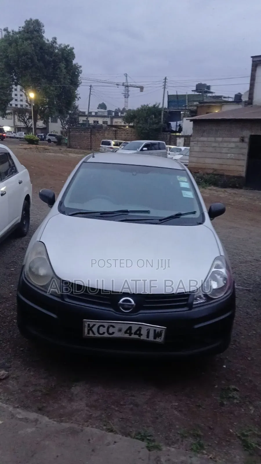 Nissan Advan 2009 Gray