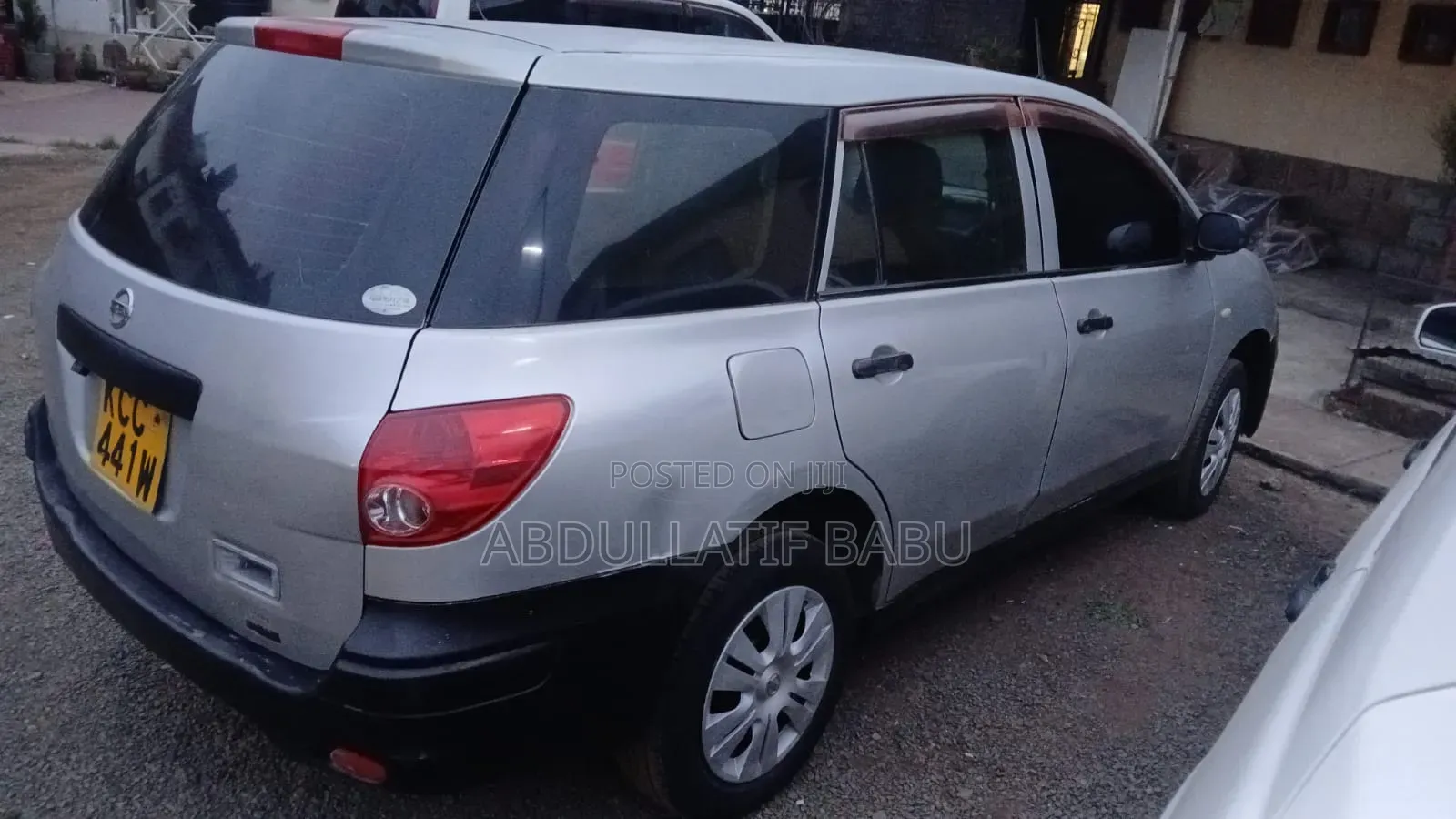 Nissan Advan 2009 Gray