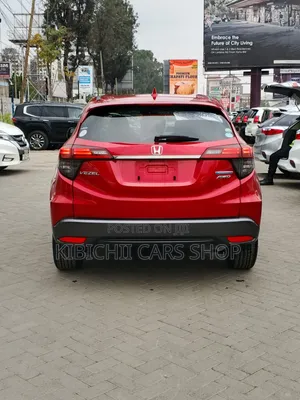 Honda Vezel 2019 Red