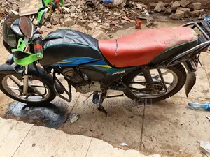Honda CB 2022 Blue