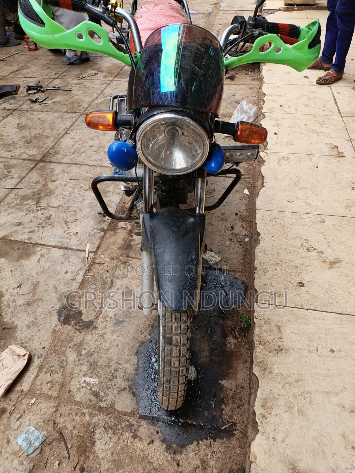 Honda CB 2022 Blue