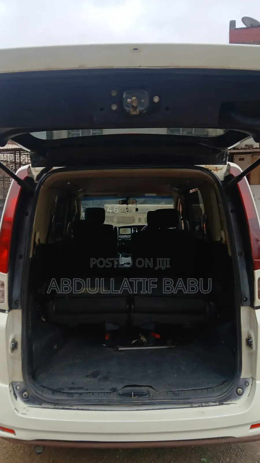 Nissan Serena 2010 White
