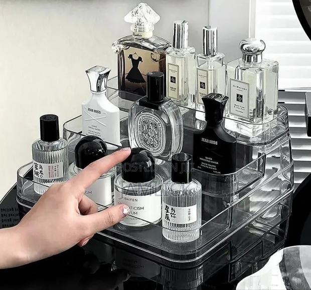 3-Tier Acrylic Display Shelf Organizer - Zy