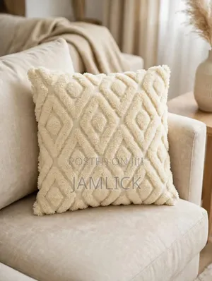 Soft Textured Diamond Pattern Throw Pillow Case - Sv