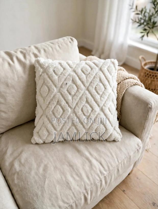 Soft Textured Diamond Pattern Throw Pillow Case - Sv - thumbnail 3