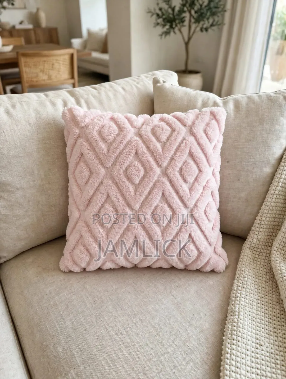 Soft Textured Diamond Pattern Throw Pillow Case - Sv